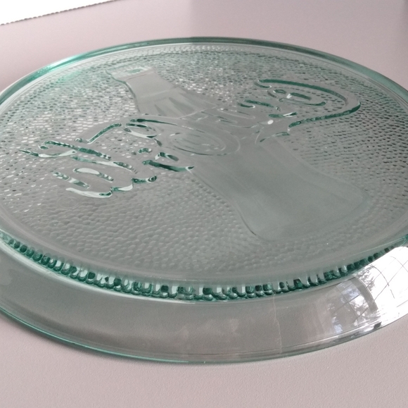 Round 13 Inch Green Glass Cola Tray - Picture 4 of 8